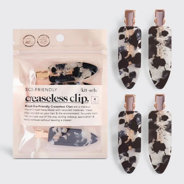 A 4 Pack of terrazzo creaseless clips for your hair
